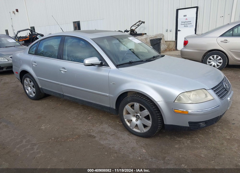 2003 VOLKSWAGEN PASSAT GLX VIN: WVWTH63B43P116318