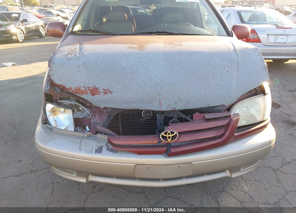 2001 TOYOTA SIENNA XLE VIN: 4T3ZF13C11U351238