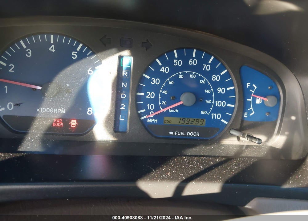 2001 TOYOTA SIENNA XLE VIN: 4T3ZF13C11U351238