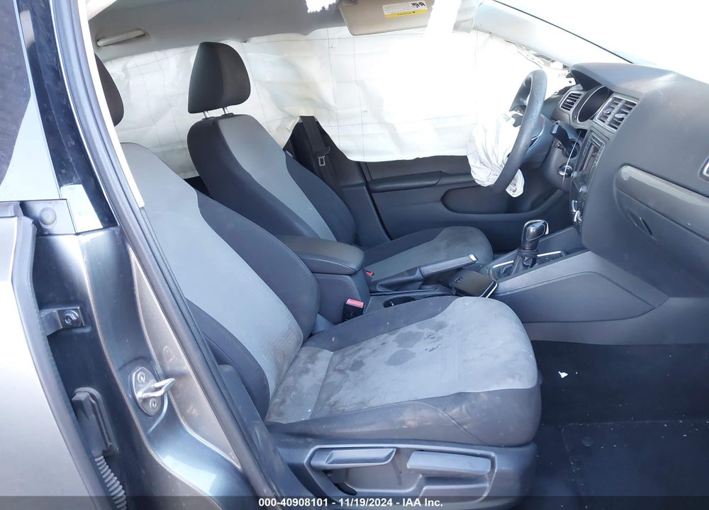 2018 VOLKSWAGEN JETTA 1.4T S VIN: 3VW2B7AJ1JM246053