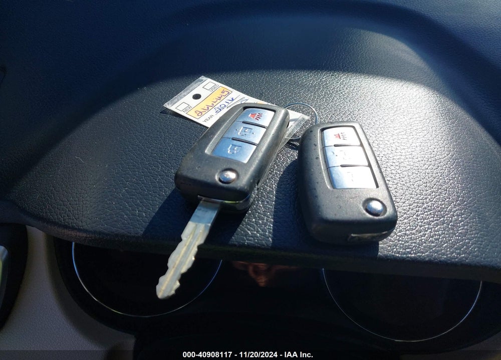 2016 NISSAN ROGUE S VIN: 5N1AT2MTXGC760016