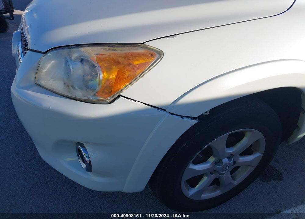 2009 TOYOTA RAV4 LIMITED VIN: JTMBF31V395004417
