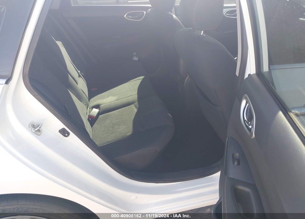 2015 NISSAN SENTRA SV VIN: 3N1AB7AP4FY330213