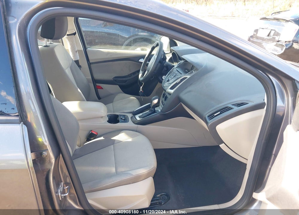 2013 FORD FOCUS SE VIN: 1FADP3F20DL242627