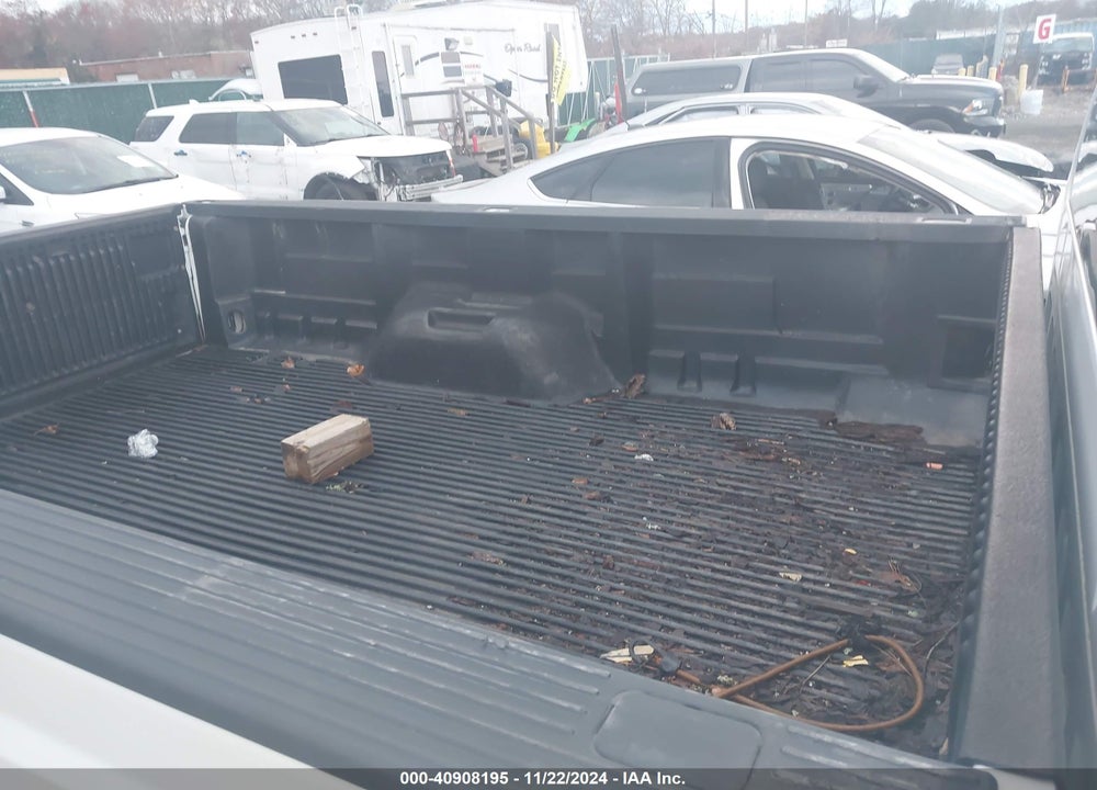 2015 FORD F-250 XL VIN: 1FTBF2B6XFED43690
