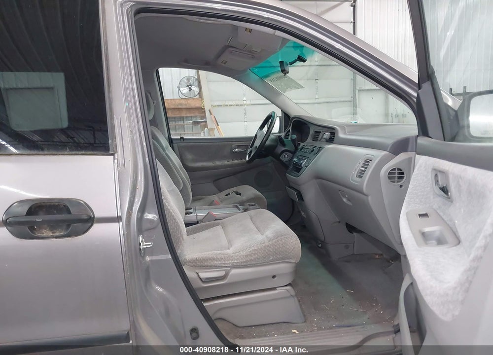 2000 HONDA ODYSSEY LX VIN: 2HKRL1853YH500303