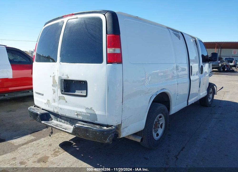 2008 CHEVROLET EXPRESS WORK VAN VIN: 1GCGG25C381180458