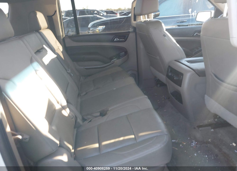 2018 CHEVROLET SUBURBAN LT VIN: 1GNSCHKC6JR255231