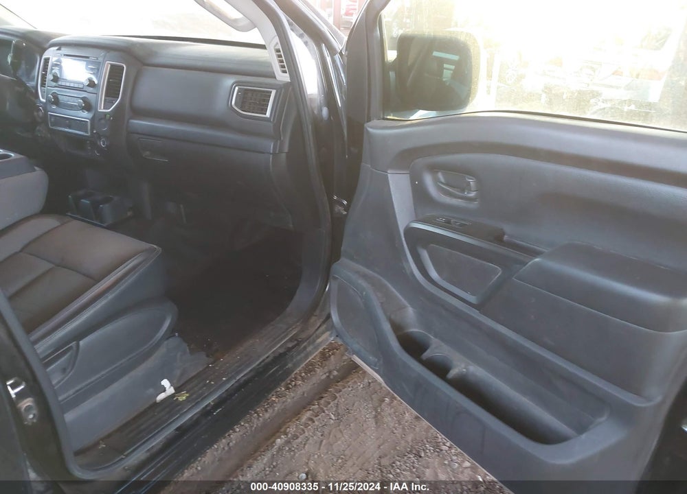 2017 NISSAN TITAN S VIN: 1N6AA1EJ3HN545985