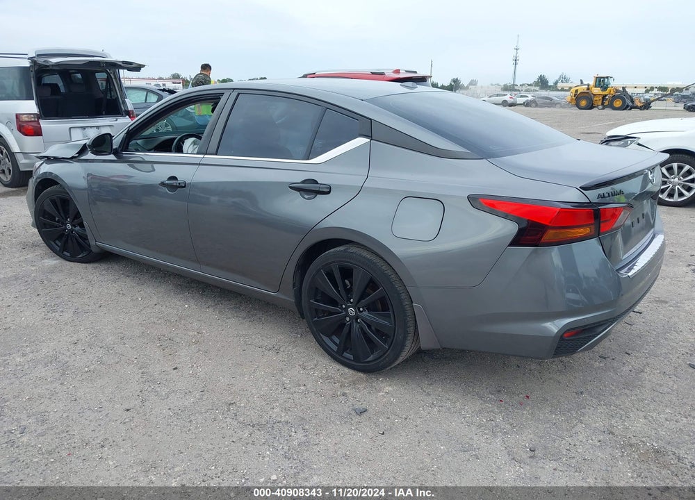 2022 NISSAN ALTIMA SR FWD VIN: 1N4BL4CV0NN378415