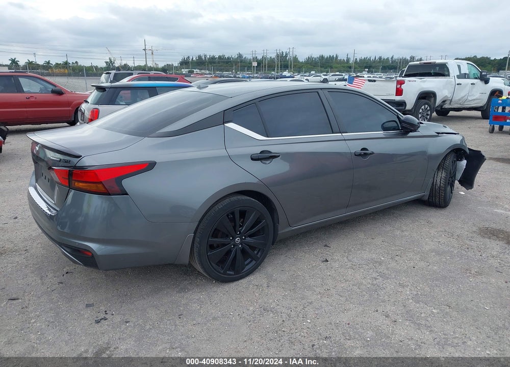 2022 NISSAN ALTIMA SR FWD VIN: 1N4BL4CV0NN378415
