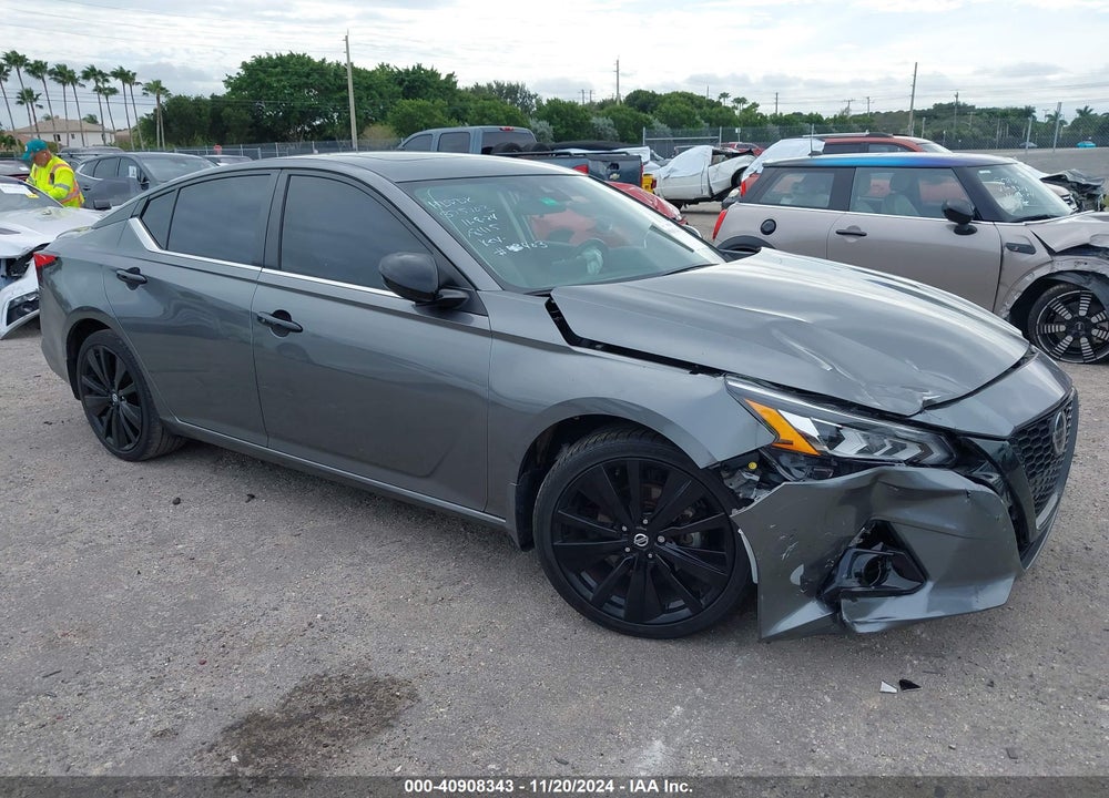 2022 NISSAN ALTIMA SR FWD VIN: 1N4BL4CV0NN378415