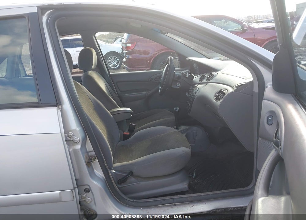 2004 FORD FOCUS SE VIN: 1FAFP34344W185626