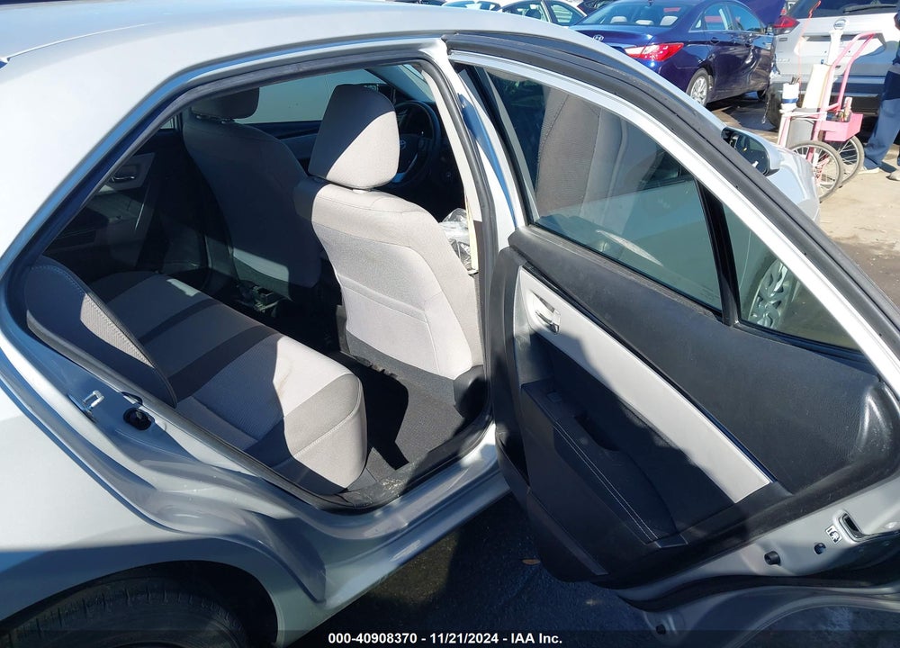 2019 TOYOTA COROLLA LE VIN: 5YFBURHE2KP926300