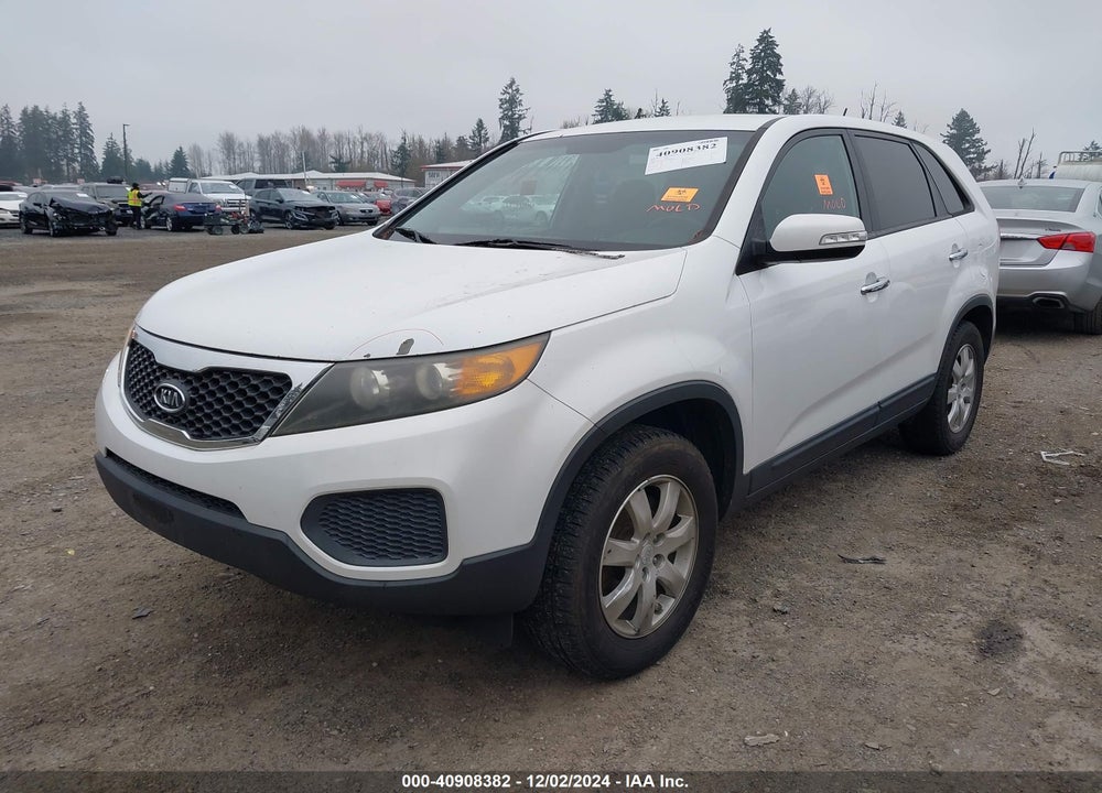 2011 KIA SORENTO LX VIN: 5XYKT3A17BG088650