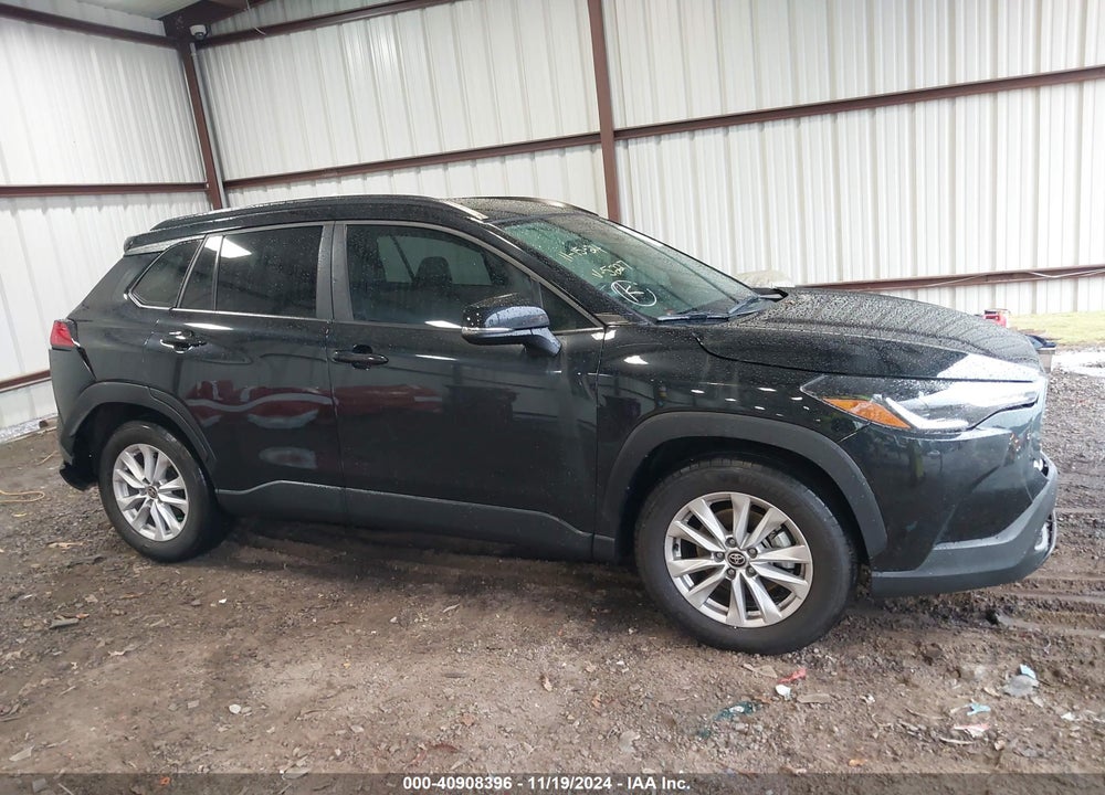 2022 TOYOTA COROLLA CROSS LE VIN: 7MUCAAAG5NV015227