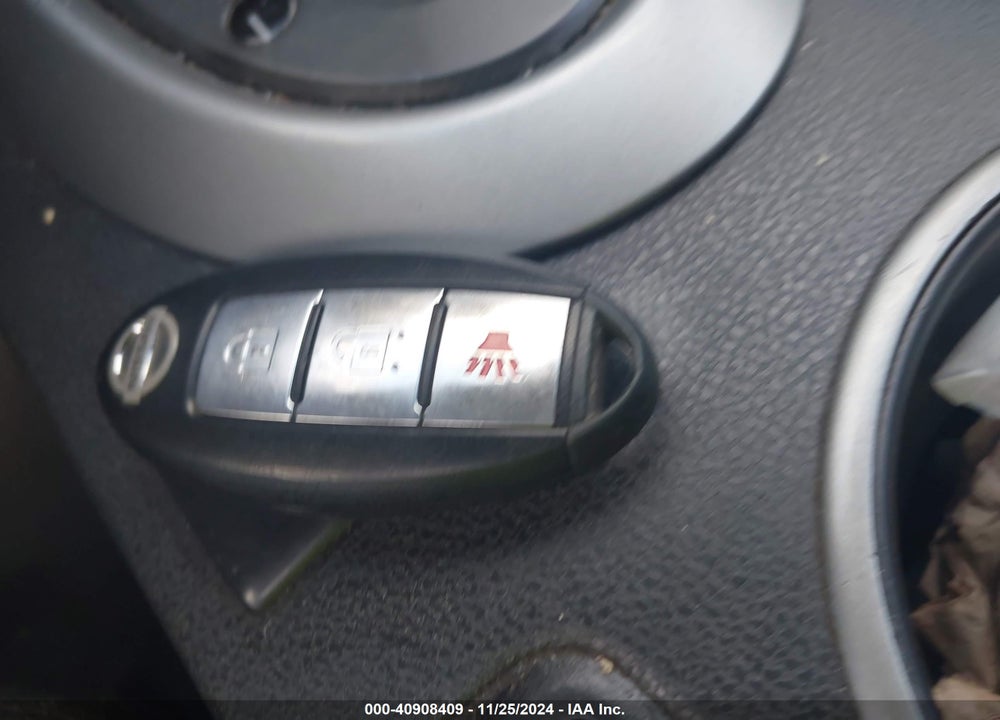 2013 NISSAN ROGUE SV VIN: JN8AS5MT3DW510284