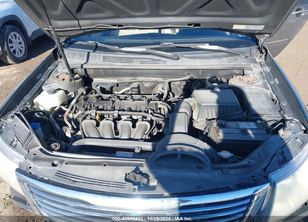 2009 KIA OPTIMA LX VIN: KNAGE228695281040
