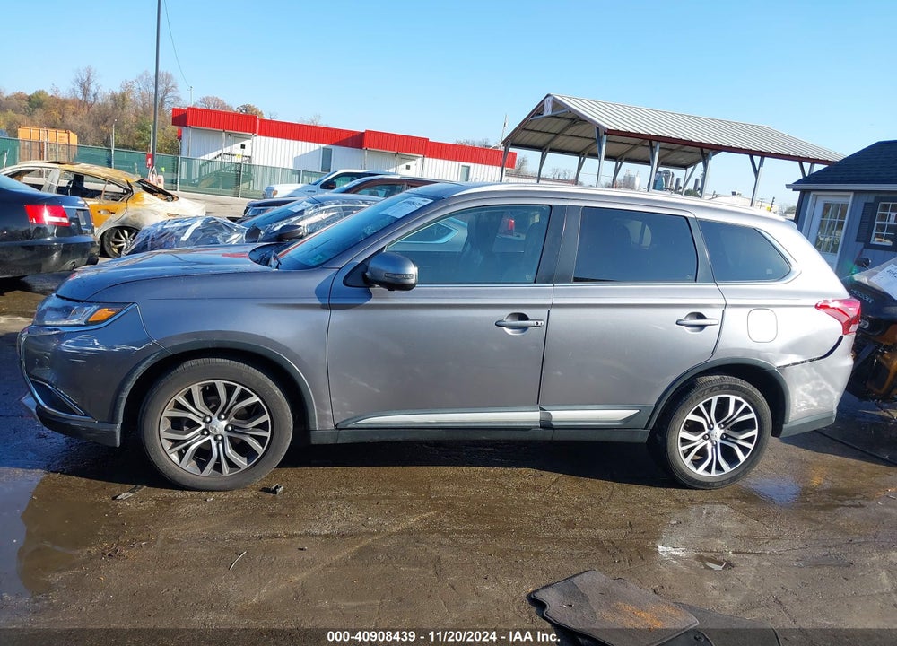 2018 MITSUBISHI OUTLANDER VIN: JA4AD3A30JJ006048