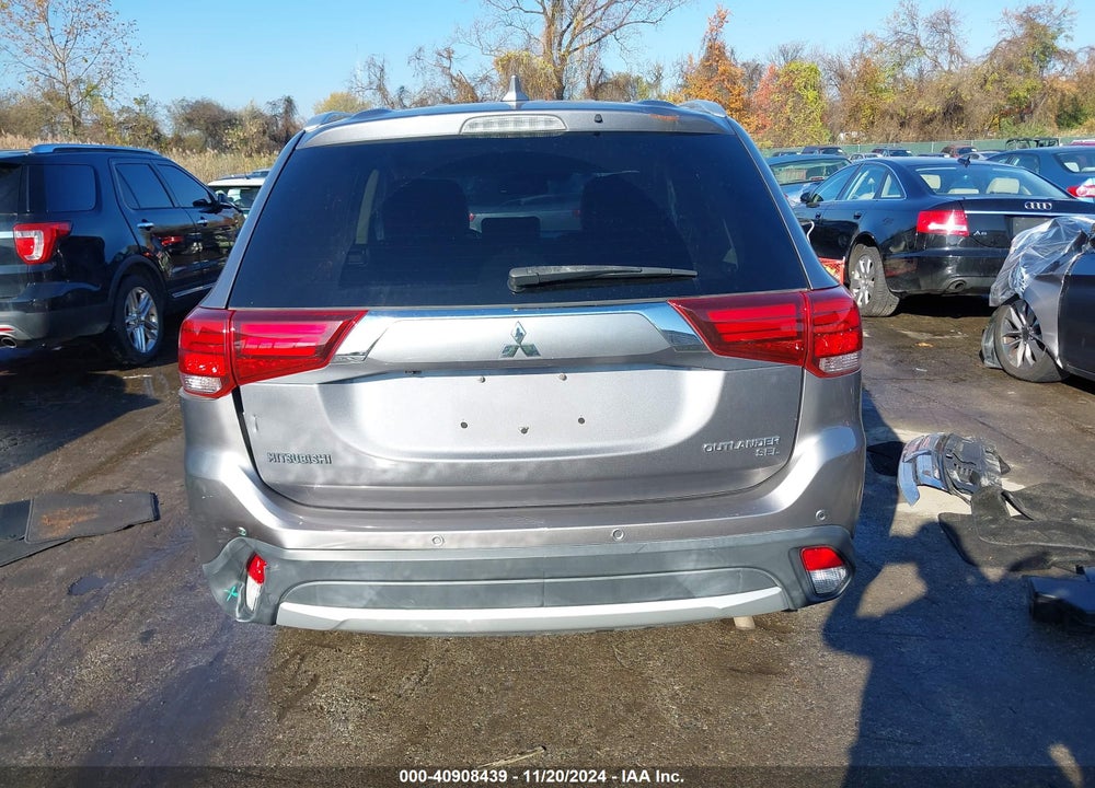 2018 MITSUBISHI OUTLANDER VIN: JA4AD3A30JJ006048