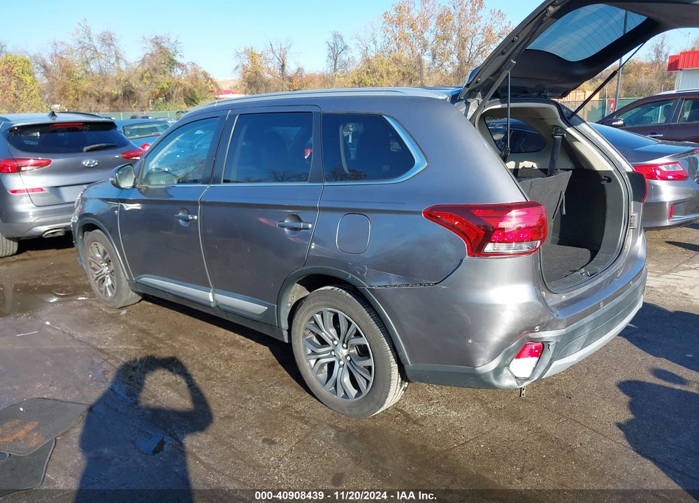 2018 MITSUBISHI OUTLANDER VIN: JA4AD3A30JJ006048
