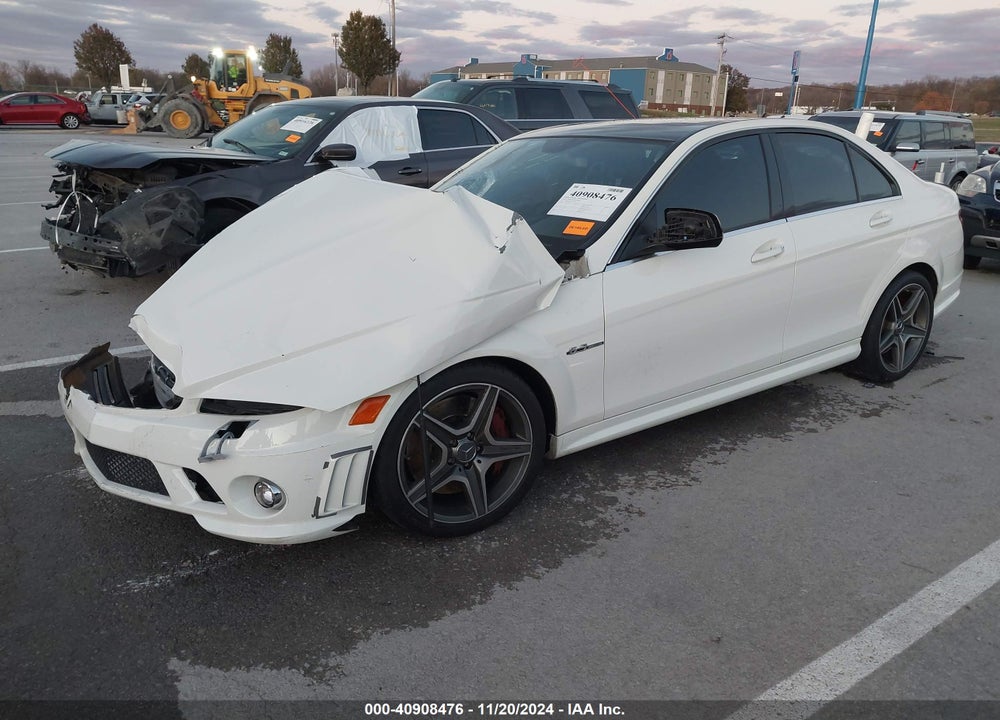 2009 MERCEDES-BENZ C 63 AMG VIN: WDDGF77X99F319891