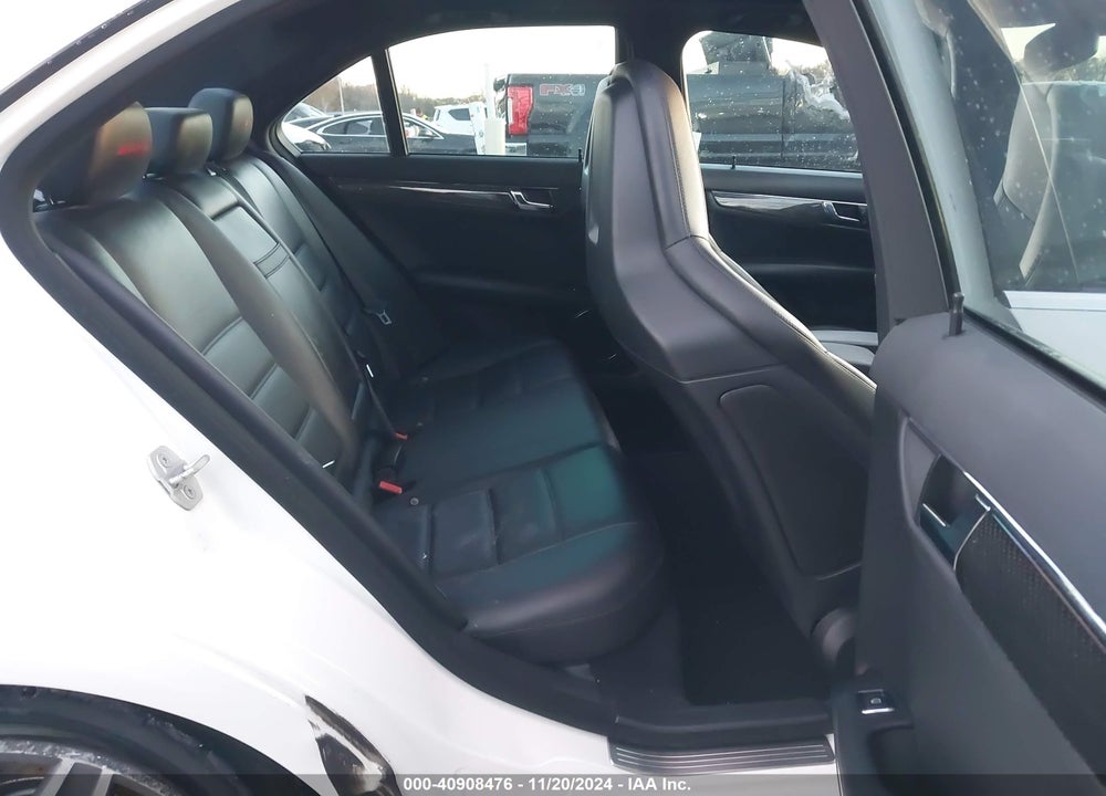 2009 MERCEDES-BENZ C 63 AMG VIN: WDDGF77X99F319891
