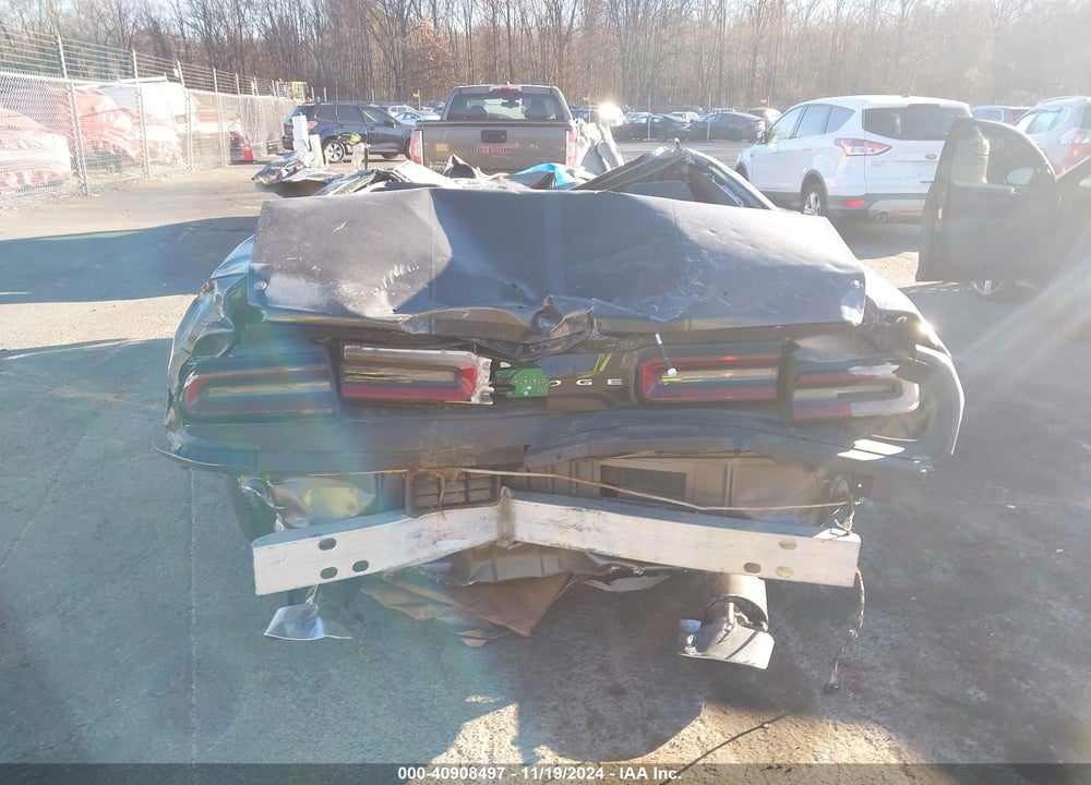2016 DODGE CHALLENGER SRT 392 VIN: 2C3CDZDJ8GH164728