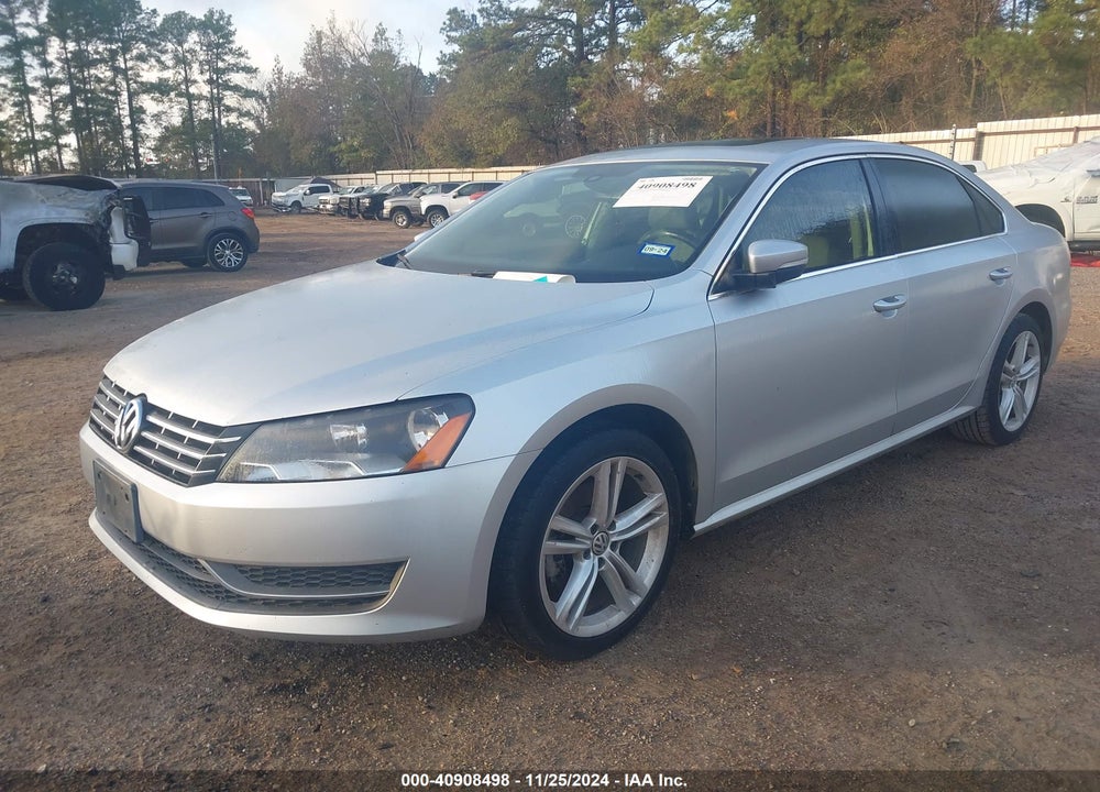2014 VOLKSWAGEN PASSAT 2.0L TDI SE VIN: 1VWBN7A31EC017372