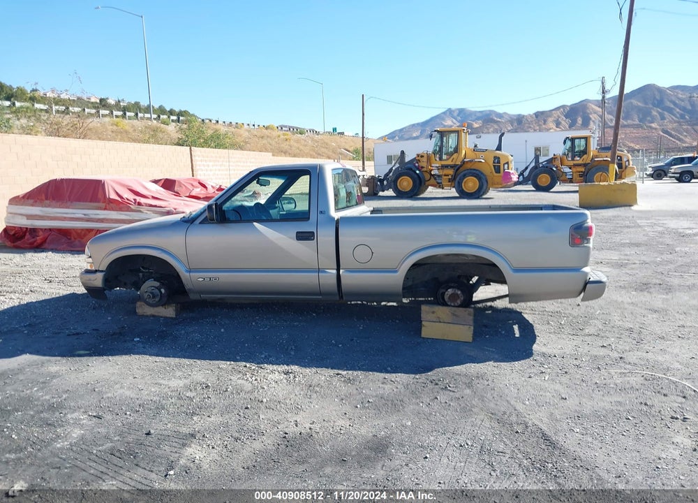 2001 CHEVROLET S-10 LS VIN: 1GCCS145X1K103967