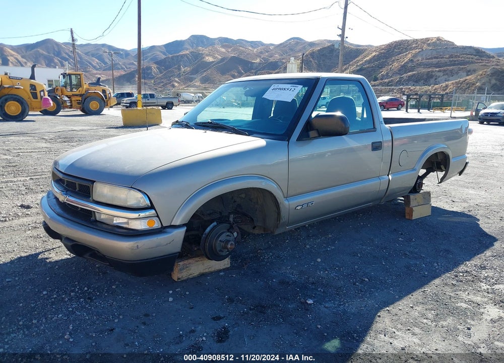 2001 CHEVROLET S-10 LS VIN: 1GCCS145X1K103967