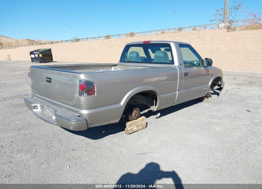 2001 CHEVROLET S-10 LS VIN: 1GCCS145X1K103967