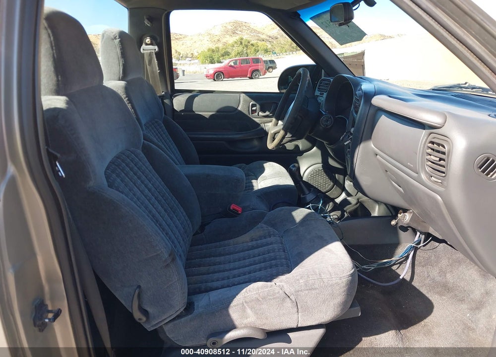 2001 CHEVROLET S-10 LS VIN: 1GCCS145X1K103967
