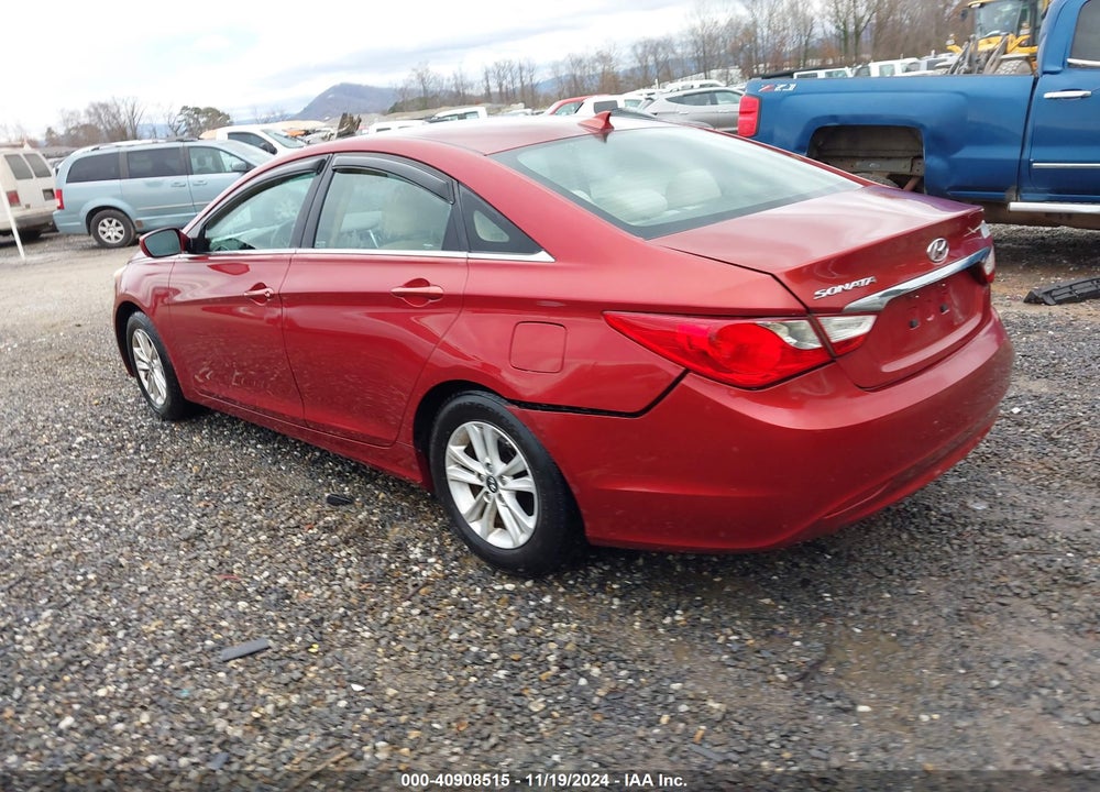2013 HYUNDAI SONATA GLS VIN: 5NPEB4AC2DH748337