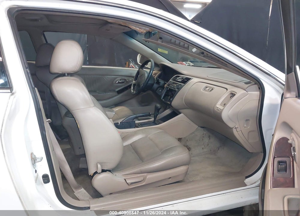 1999 HONDA ACCORD EX V6 VIN: 1HGCG2259XA025191