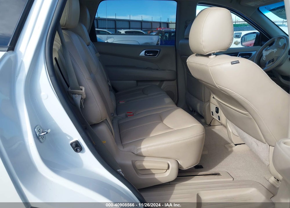 2015 NISSAN PATHFINDER SL VIN: 5N1AR2MN8FC711265