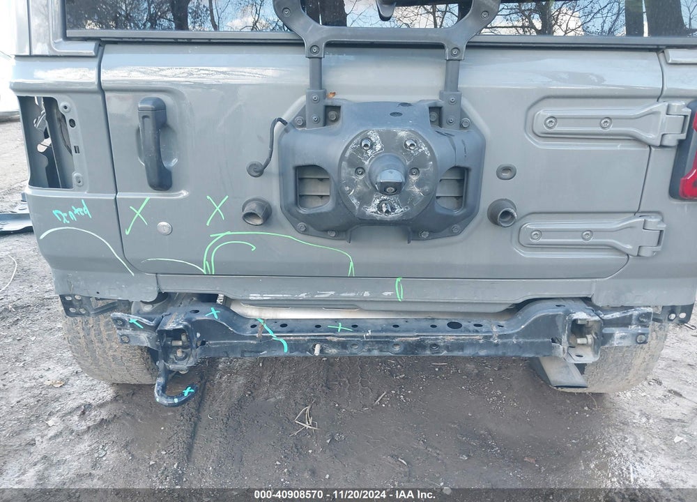 2019 JEEP WRANGLER UNLIMITED SAHARA 4X4 VIN: 1C4HJXEG1KW571530