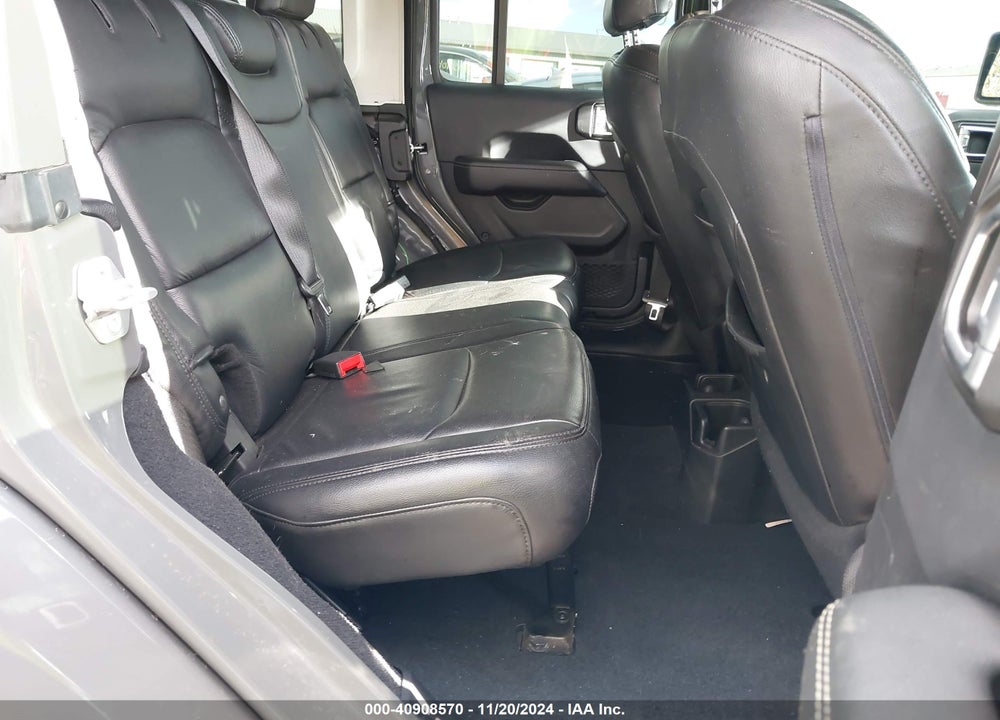 2019 JEEP WRANGLER UNLIMITED SAHARA 4X4 VIN: 1C4HJXEG1KW571530