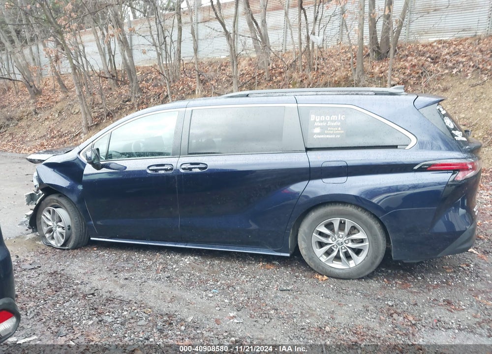 2022 TOYOTA SIENNA LE VIN: 5TDKSKFC3NS043493