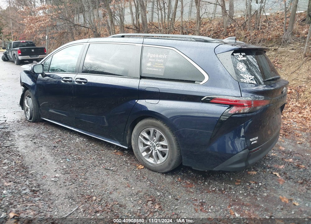 2022 TOYOTA SIENNA LE VIN: 5TDKSKFC3NS043493
