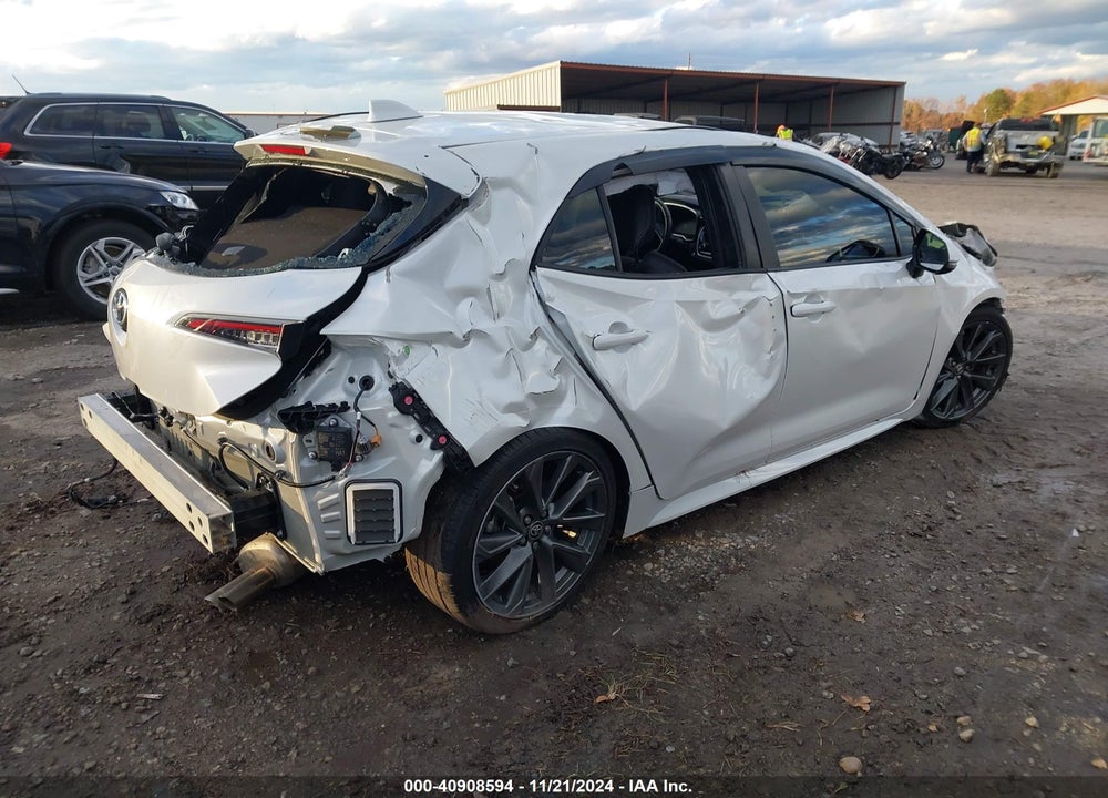 2022 TOYOTA COROLLA XSE VIN: JTNA4MBE9N3175230