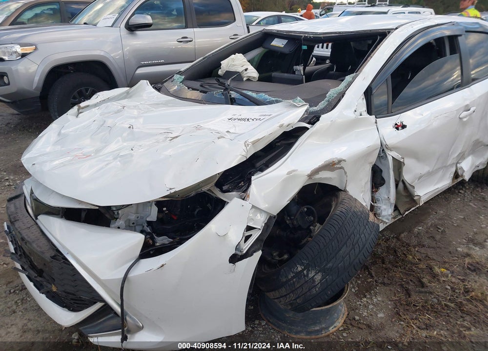 2022 TOYOTA COROLLA XSE VIN: JTNA4MBE9N3175230