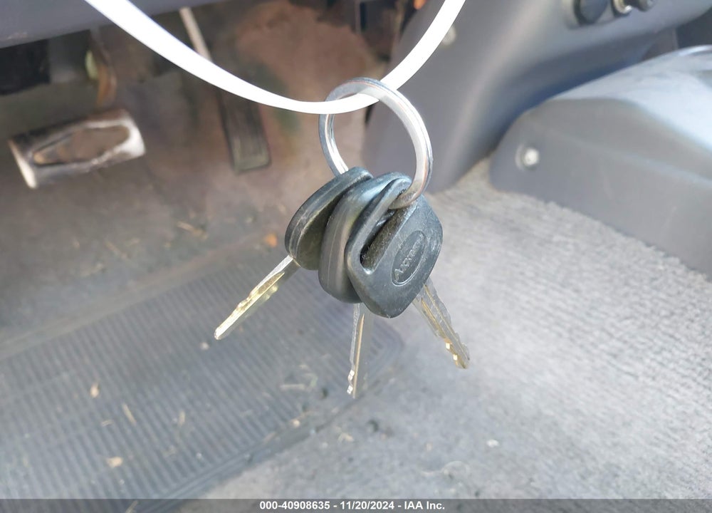1998 TOYOTA TACOMA BASE V6 VIN: 4TAWN72N3WZ103586