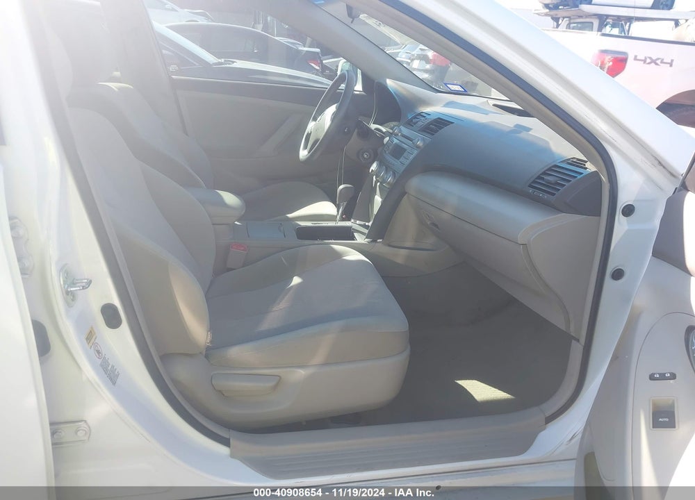 2011 TOYOTA CAMRY LE VIN: 4T1BF3EK6BU656682