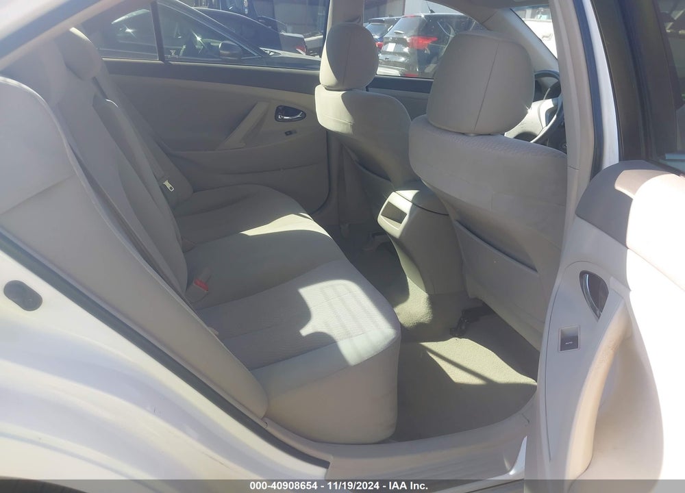2011 TOYOTA CAMRY LE VIN: 4T1BF3EK6BU656682