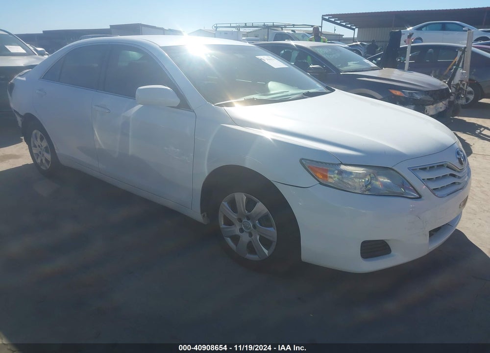 2011 TOYOTA CAMRY LE VIN: 4T1BF3EK6BU656682