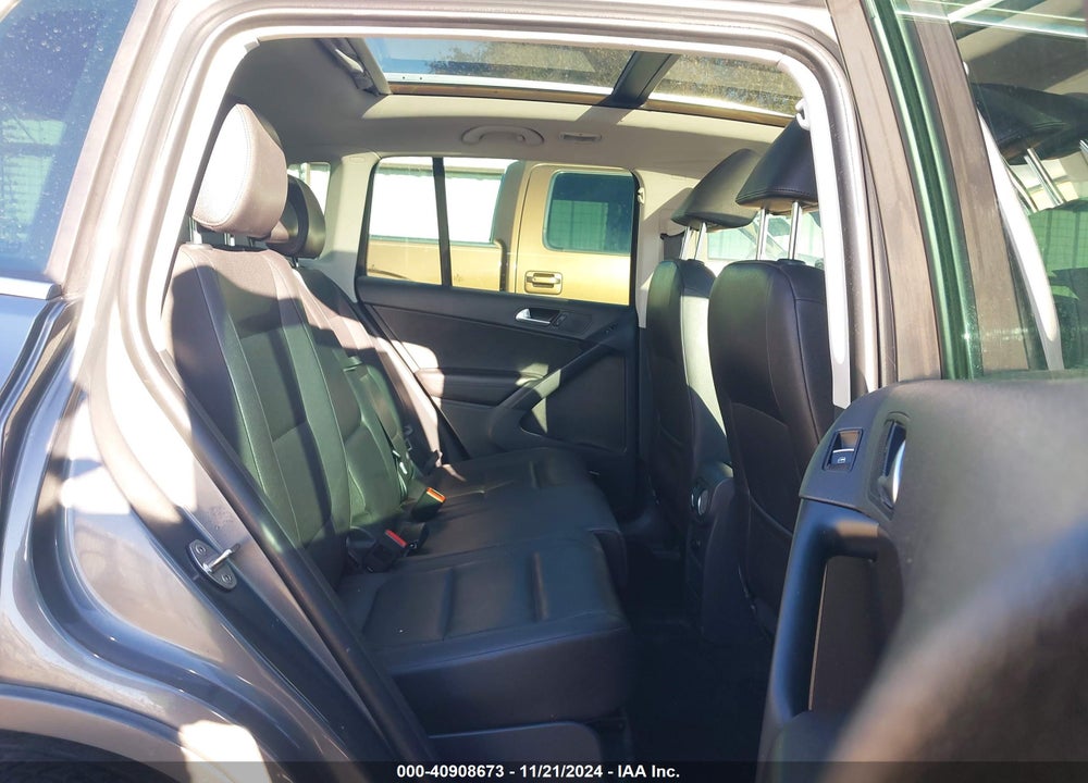 2014 VOLKSWAGEN TIGUAN SEL VIN: WVGAV3AX8EW553577