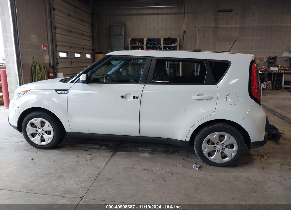 2015 KIA SOUL VIN: KNDJN2A24F7125326