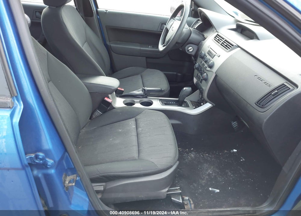2010 FORD FOCUS SE VIN: 1FAHP3FN4AW233287