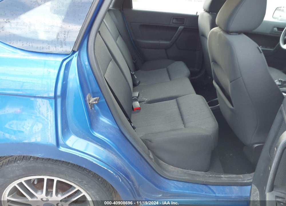 2010 FORD FOCUS SE VIN: 1FAHP3FN4AW233287